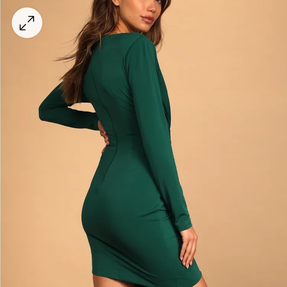 Elegant Green Wrap Dress - Picture 3 of 5